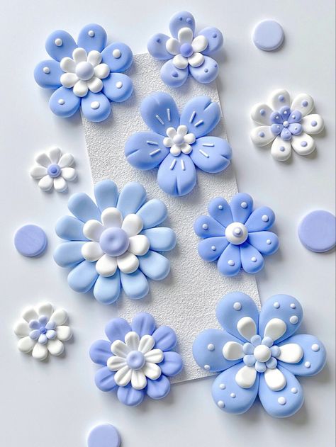 Super Clay Diy Ideas, Foam Clay Flowers, Super Clay Ideas, Polymer Clay Crafts Ideas, Foam Clay Crafts, Super Clay Art, Foam Clay Ideas, Air Dry Clay Flowers, Clay Flower Mirror