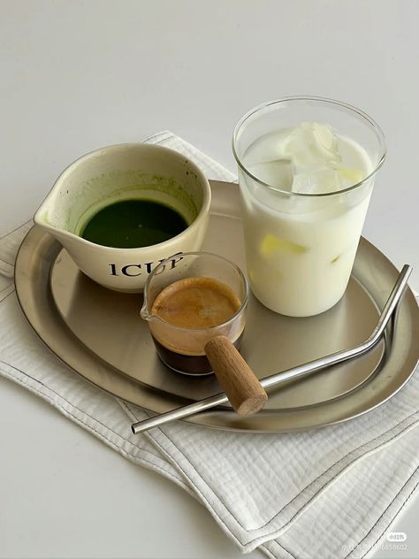 Matcha Espresso, Cups For Coffee, Glass Cup, No Cook Meals, Wine Glasses, Matcha, Espresso, Coffee Tea, Straw