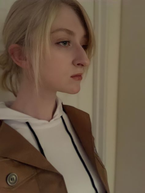 Annie Leonheart Cosplay | Attack On Titan Attack On Titan, Follow Me, Blonde, Hair, Anime