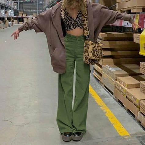 Baggy Pants Women, Style Wide Leg Pants, E Girl Aesthetic, Outfits Vintage, Spandex Pants, Fall Pants, Black Slacks, 90s Streetwear, Straight Trousers