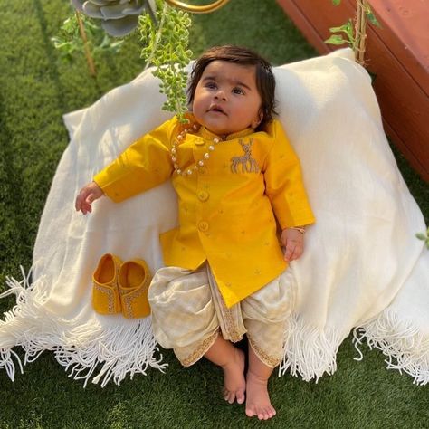 Baby Boy Kurta Design Kids, Baby Boy Traditional Clothes Indian, Baby Boy Ethnic Wear, Traditional Dress For Boy, Kids Sherwani, Baby Boy Wedding Outfit, Wedding Outfits Indian, Wedding Outfit For Boys, Boys Kurta Design