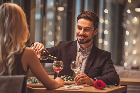 97 Best Date Ideas for Men | Man of Many Second Date Ideas, Best Date Ideas, Fun First Dates, Date Night Outfit Summer, Best Dating Apps, Air Balloon Rides, Summer Dates, Speed Dating, Flirting Moves