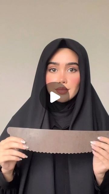 Hijab For Long Face, Hijab Turban Style, Scarf Styling, Turban Hijab, Style Tutorial, Hijab Style Tutorial, Mode Turban, Turban Style, Long Faces