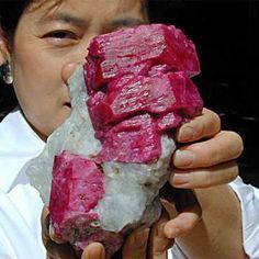 Big Mama’s in the house. This extraordinary 10,000-ct. Mogok (Burma) ruby crystal is among the finest specimens ever unearthed. Big Mama, Mogok, Multi Gemstone Ring, Rock Minerals, Pretty Rocks, Ruby Crystal, Cool Rocks, Beautiful Rocks, Mineral Stone