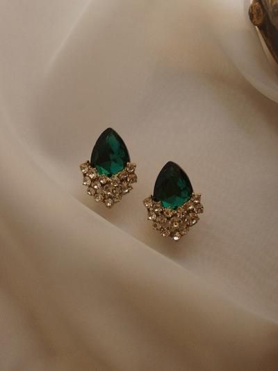 Inexpensive Jewelry, Yule Ball, Earrings Emerald, Gem Earrings, Fancy Earrings, Colored Stone, Jewelry Design Earrings, Sparkly Earrings, Fancy Jewellery