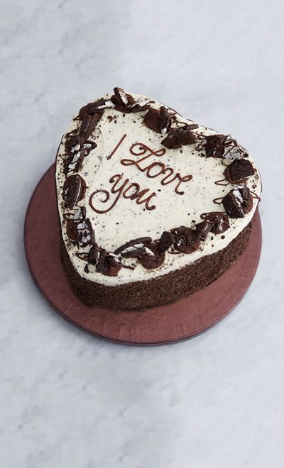 Heart Cake For Boyfriend, Chocolate Cake For Boyfriend, Cake Idea For Boyfriend, Cookies And Cream Buttercream, Idea For Boyfriend, Valantine Day, Cake For Boyfriend, Ideas Cumpleaños, Elegant Birthday Cakes