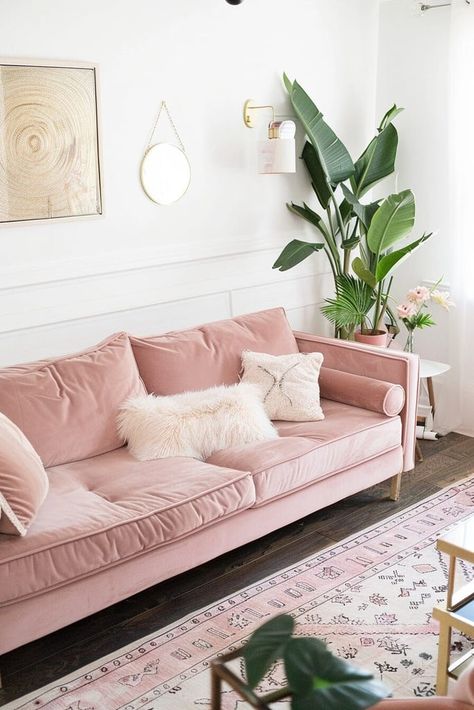 19 Pink Living Room Ideas That Will Make Barbie Herself Jealous Pink Couch Aesthetic, Pink Couch Living Room, Pink Living Room Ideas, 80s Bathroom, Pink Velvet Couch, Couch Styling, Pink Couch, Pink Living Room, Velvet Couch