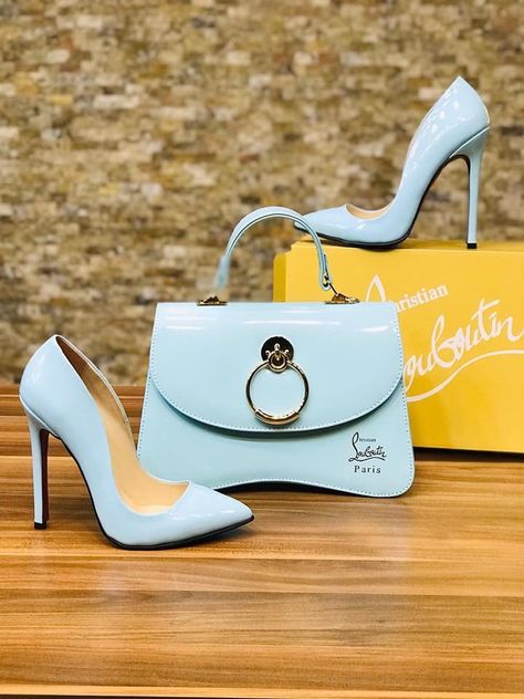 Blue High Heels, Cute Shoes Heels, Matching Shoes, Shoes Outfit Fashion, Best Classic Cars, Elegant Shoes, Hot Shoes, Handbag Shoes, World Class