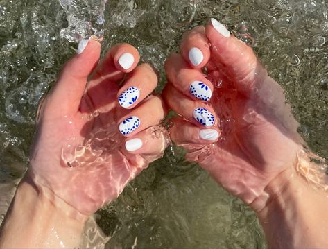 This was my gel manicure for my summer holiday in Greece, with the colours of the greek flag 🇬🇷 and with the baground of the greek sea 🌊 Greek Holiday Nails, White And Navy Blue Nails, Greece Nail Ideas, Greek Nails, Greece Nails, Summer Holiday Nails, Short Nails Summer, Holiday In Greece, Greek Sea