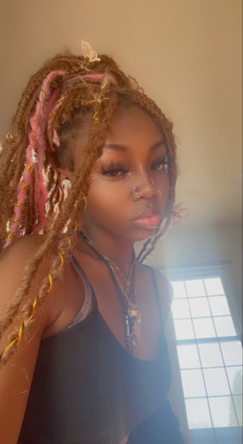 Pink Butterfly Locs Hairstyle, Multicolor Soft Locs, Blonde And Pink Butterfly Locs, Pink Soft Locs Black Women, Brown And Pink Locs Black Women, Pink And Blonde Soft Locs, Brown And Pink Faux Locs, Multicolor Butterfly Locs, Butterfly Locs Pink And Black