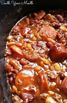 Three Meat Crock Pot Cowboy Beans | BBQ beans with smoked sausage, bacon and ground beef! Slow Cooker Chicken Mushroom, South Your Mouth, Beans In Crockpot, Bbq Baked Beans, Slow Cooker Beans, Sausage Crockpot, Bbq Beans, Cowboy Beans, Beans And Sausage