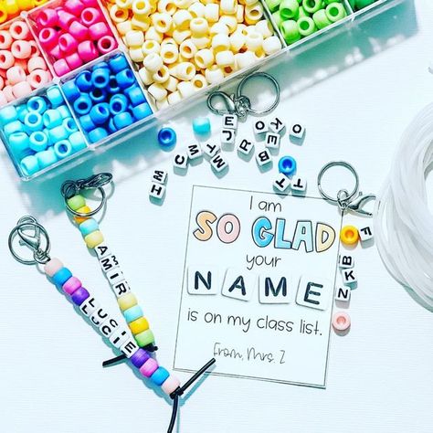 Beginning Of The School Year Gifts, Classroom Keychains, Student Name Keychain Gift, Name Keychains For Students, Meet The Teacher Keychain, Student Keychain Gift, Back To School Keychains For Students, Im So Glad Your Name Is On My Class List, Meet The Teacher Gifts For Students