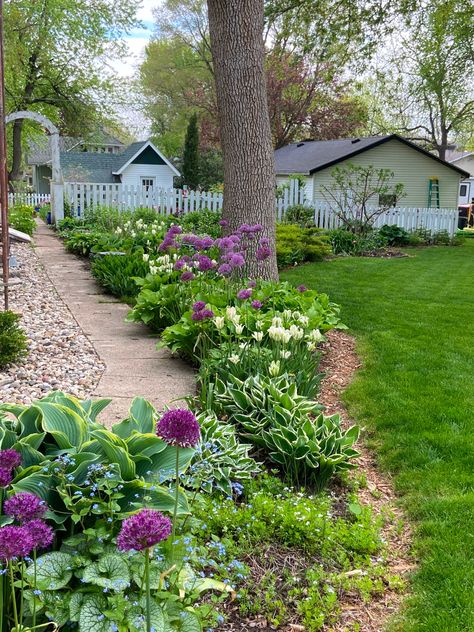 Landscape Ideas Side Yard, Neighborhood Landscaping, Homemade Garden, Soil Type, Tire Planters, Backyard Dreams, Garden Inspo, Fall Garden Vegetables, Garden Sculptures