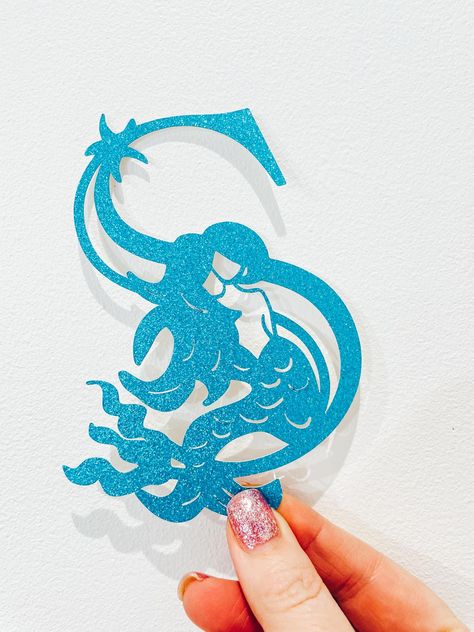 Mermaid Monogram Svg, Mermaid Cricut Projects Birthday, Cricut Mermaid Party Decorations, Mermaid Svg Free, Cricut Pins, Mermaid Font, Spooky Letters, Svg Letters, Cricut Invitations