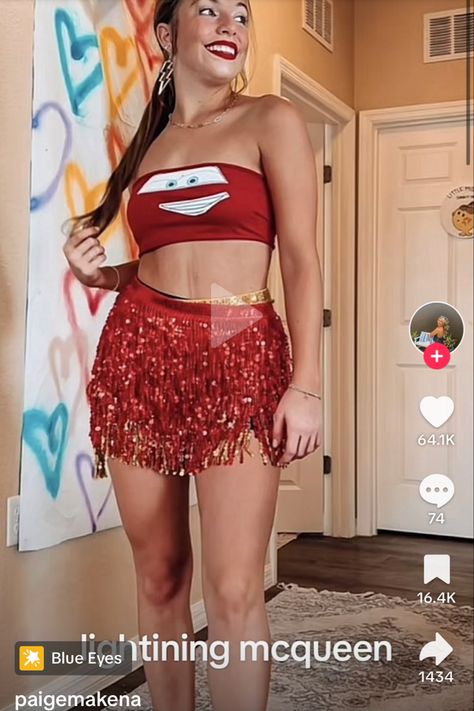 Inspo from tiktok! Sharknado Costume, Creative Halloween Costume Ideas, Most Creative Halloween Costumes, Amazon Halloween, Lighting Mcqueen, Teen Halloween, Homemade Halloween Costumes, Harry Potter Costume