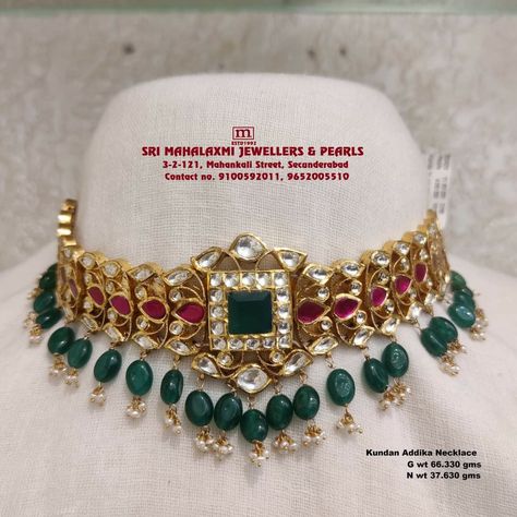 Green Choker Necklace Indian, Whatsapp Video Call, Fashion Jewelry Necklaces Gold, Kundan Choker Necklace, Diamond Pendant Jewelry, Bridal Necklace Designs, Choker Necklace Designs, Gold Earrings Wedding, Gold Jewelry Simple Necklace