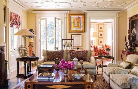 Via circawdm on IG Timothy Corrigan, Famous Interiors, Tuscan Design, Interior Design Photos, Tuscan Decorating, Design Toscano, Color Palette Design, Elegant Interiors, Room Interior Design