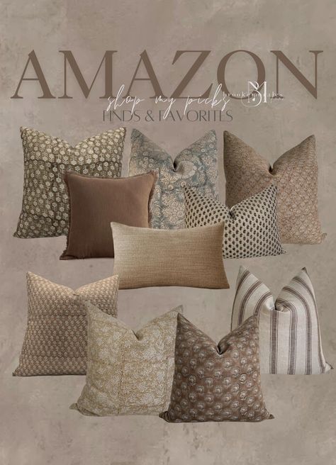 Beige Couch With Brown Pillows, Pillow Combos Bed, Living Room Couch Pillows Color Schemes, Dark Couch Pillow Ideas, Throw Pillows For Dark Brown Couch Modern, Pillow Decor On Couch, Pillow Combos For Brown Couch, Pillows For Leather Couch Brown, How To Style Pillows On Couch