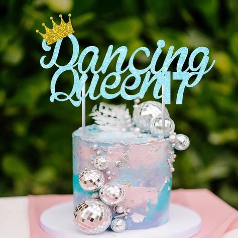 Mama Mia 17th Birthday Cake, Birthday Decorations Disco, Mamma Mia Cupcakes, Mama Mia Cake Ideas, Abba Birthday Cake, Dancing Queen 17th Birthday, Mama Mia Cake, 17th Birthday Decorations, Balloon Fringe