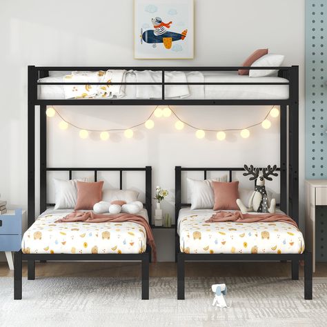 3 Bunk Beds Small Spaces, Mom And Daughter Room Sharing Ideas, Three Bed Bunk Beds, Bed For 3 Kids, 3 Bed In One Room Ideas, 3 Twin Beds, Triple Bedroom, 3 Bunk Beds, Three Beds