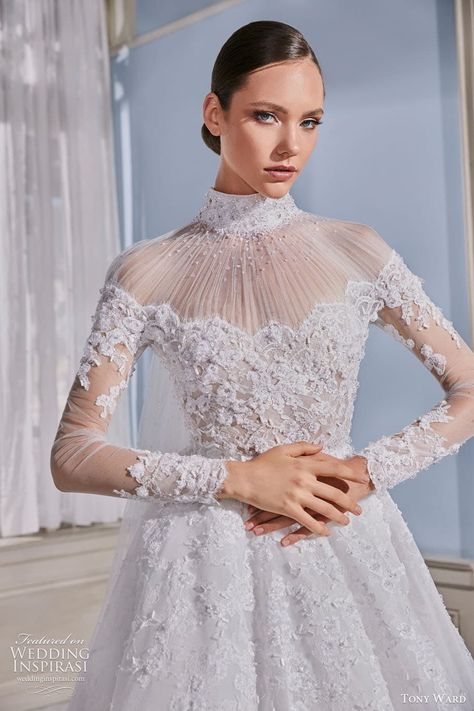 2022 Wedding Dresses, A Line Ball Gown, Tony Ward Couture, Plain Wedding Dress, Hijab Wedding Dresses, Classy Wedding Dress, Couture Wedding Gowns, Tony Ward, Wedding Dress Couture