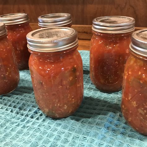 The Best Canning Salsa Tomato Ideas, Salsa Recipe For Canning, Canned Salsa, Canned Salsa Recipes, Can Tomatoes, Homemade Garden, Bulk Cooking, Canning Salsa, Canning Ideas