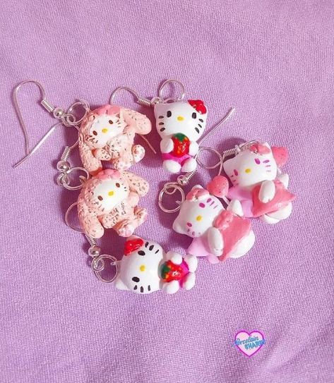 Polymer Clay Kawaii, Happy Clothes, Clay Diy Projects, Hello Kitty Cake, Abstract Art Painting Diy, Cute Polymer Clay, Clay Art Projects, Polymer Clay Art, Body Jewellery