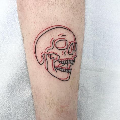 Anaglyph black and red skull - Tattoogrid.net Small Skull Tattoo, Tattoo Fairy, Dragons Tattoo, Tato Minimal, Petit Tattoo, Tattoo Trend, Shape Tattoo, Red Tattoos, Arrow Tattoo