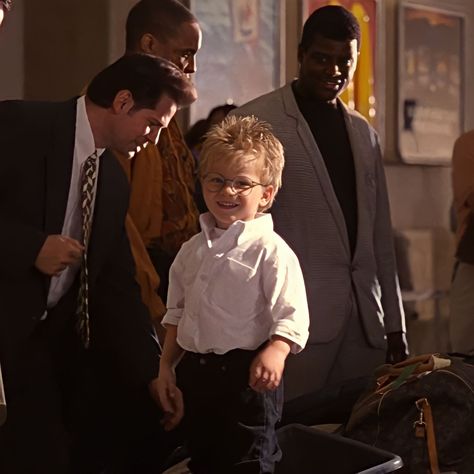 Jonathan Lipnicki as Ray Boyd in Jerry Maguire #jonathanlipnicki #raybond #jerrymaguire Jonathan Lipnicki, Jerry Maguire, Fast And Furious, Works Of Art, Favorite Movies, In Love, Romance, Film, Tv