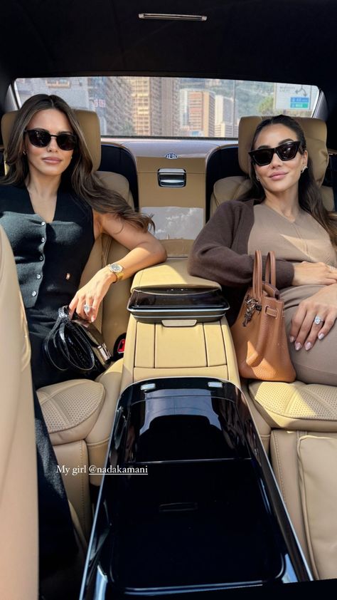 tamara Rich Aunt Aesthetic, Fashion Besties, Aunt Aesthetic, Rich Aunt, Car Mercedes, Perfect Grade, Aesthetic Car, Sunglasses Summer, Girly Car