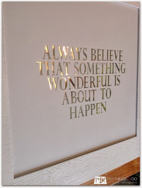 Spiegel Diy, Diy Spray Paint, Mirror Inspiration, Always Believe, Diy Mirror, Garage Sale, Vinyl Lettering, White Wall, Diy Wall