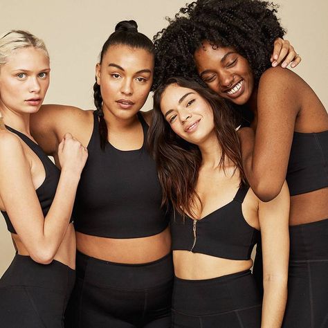 Group Athleisure Photoshoot, Group Yoga Photoshoot, Fitness Group Photoshoot, Group Fitness Photography, Gym Group, Activewear Photoshoot, Fitness Friends, Plus Zise, Athleisure Brands