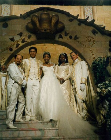 Cinderella 1997, Cinderella Musical, Black Disney Princess, Rodgers And Hammerstein's Cinderella, Cinderella Aesthetic, Brandy Norwood, Aladdin Princess, Cinderella Movie, Cinderella Wedding