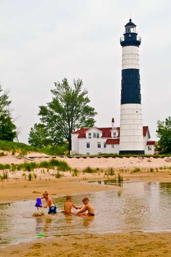 Minnesota Road Trip, Lake Michigan Lighthouses, Michigan Tattoos, Ludington Michigan, Ludington State Park, Lake Lighthouse, Michigan Lighthouses, Michigan Adventures, Mackinaw City