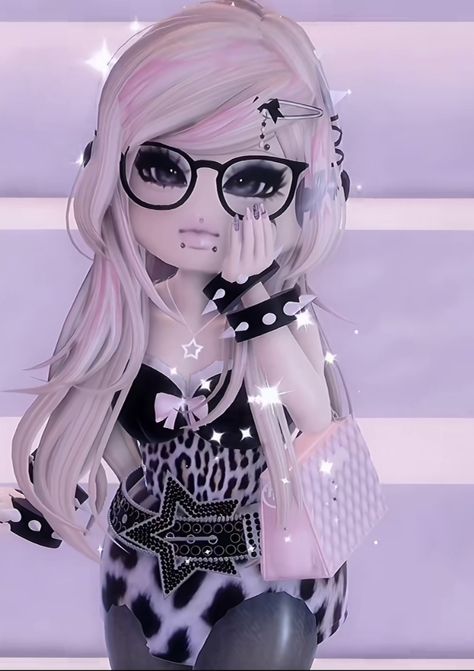 Royale High Emo Outfits, 2010 Emo, Royal High Roblox Outfits Boy, Pink Emo, Royal High Outfits Ideas Cheap, Rh Design, Rh Outfits, Kawaii Outfit Ideas, Rh Fits