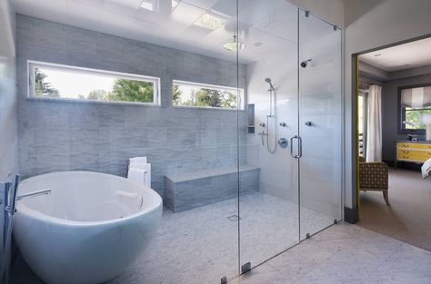 Wet Room Bathroom, Remodeling Trends, Built In Bathtub, Bathtub Remodel, Bad Inspiration, Wet Room, Casa Vintage, Renovation Design, Bathroom Trends