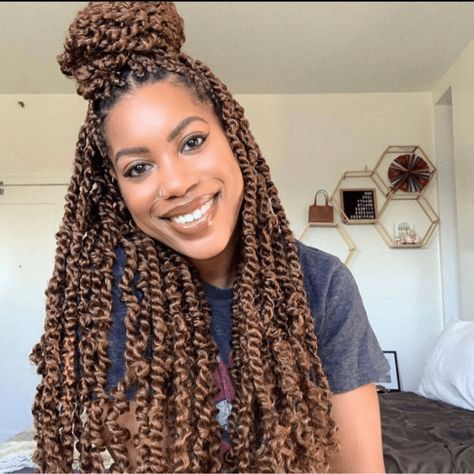 Find out more about the 13 beautiful black braid hairstyles. Learn some tips on what hair products to use and how to do them Black Braid Hairstyles, Cuban Twist Hair, Water Wave Crochet, Unique Hair Clip, Different Curls, Old Hairstyles, Types Of Braids, Handmade Hair Clip, Crochet Braids Hairstyles