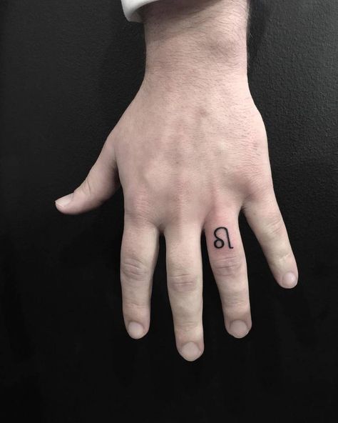 Leo Zodiac sign tattoo on the ring finger. Zodiac Finger Tattoo, Zodiac Sign Tattoo, Zodiac Signs Leo Tattoo, Finger Tattoos For Couples, Astronomy Tattoo, About Leo, Leo Zodiac Tattoos, Leo Tattoo Designs, Cute Finger Tattoos