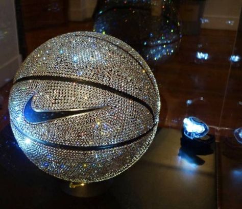 Bedazzle Basketball, Disco Basketball, Basketball Live Wallpaper, Rhinestone Basketball, Glitter Basketball, Bling Ideas, Graphic Studio, Bola Basket, Rhinestone Projects