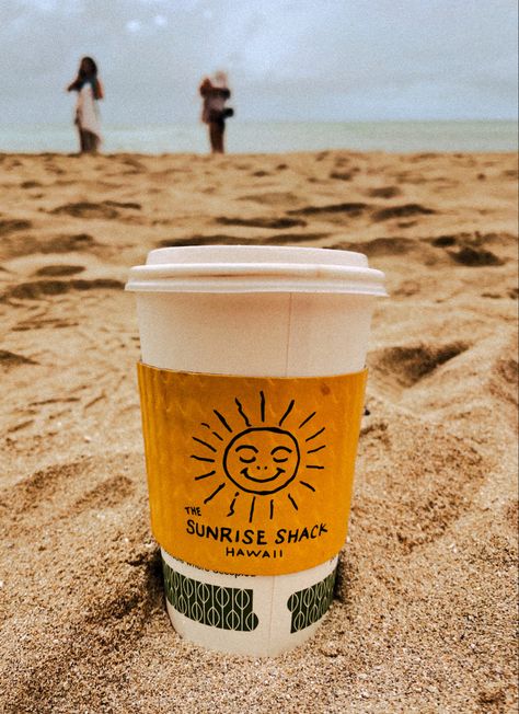 Beach Shack Restaurant, Hawaii Restaurant Design, Beach Coffee Aesthetic, Beach Coffee Shop Aesthetic, Beach Coffee Shop, Coffee Sunrise, Coastal Cafe, Coffee On The Beach, Restaurant Aesthetics