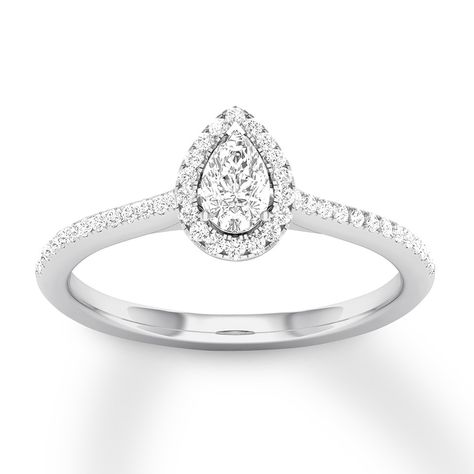 Flower Diamond Ring, Future Engagement Rings, Engagement Rings Vintage Halo, Gorgeous Engagement Ring, Simple Engagement Rings, White Gold Diamond Rings, Pear Shaped Diamond, Halo Diamond Engagement Ring, 3 Carat