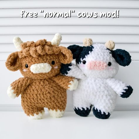 FREE MOD!✨🐮🤠 Hi hi! Here’s a quick free mod to create these cute “normal” cows! You will need one of my fruit cow patterns to create these which you can find on my Etsy or Ribblr shop😋 they will work with any fruit cow pattern, the only change is the horns (and colors but those are up to you)! I love the look of these cows😍💖 let me know if you have any questions & I can’t wait to see all your plushies!🐮💕 🏷️ #crochet #crochetpattern #crochetpattens #crochetcow #amigurumi #amigurumicow #amig... Crochet Lingo, Crochet Cow Plushies, Crocheted Stuffies, Crochet Stuffy, Cow Patterns, Plushies Crochet, Crocheted Cow Pattern, Giraffe Crochet, Easy Crochet Animals