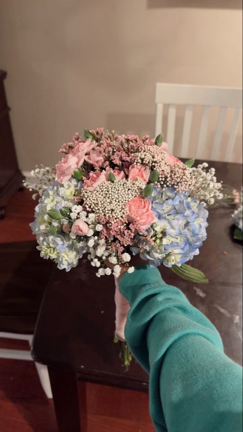 Hoco Flowers Bouquet Blue Dress, Pink And Blue Prom Bouquet, Prom Bouquet Blue Dress, Homecoming Bouquets, Pink And Blue Bouquet, Prom Bouquet Ideas, Hoco Bouquet, Hoco Flowers, Prom Flowers Bouquet