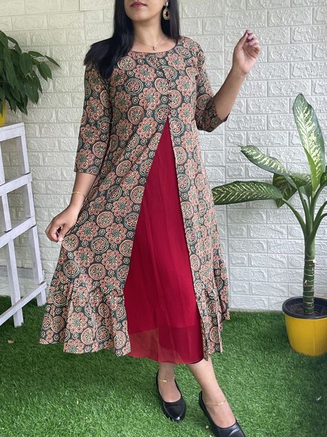 For booking WhatsApp 8078905887 Overcoat Churidar Model, Umbrella Frock, Feeding Kurti, Frock Models, Women Dresses Casual Summer, Simple Frock Design, Frock Designs, Long Frock Designs, Simple Frocks