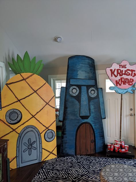 Krusty Krab Sign, Squidward House, Costume Puppet, Spongebob Shows, Spongebob Birthday Party Decorations, Spongebob Halloween, Krusty Krab, Spongebob Birthday Party, 25th Birthday Parties