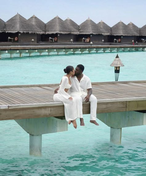 Black Couple Vacations, Maldives Honeymoon, Couples Vacation, Black Couple, Cute Couple Outfits, Vacation Mood, Black Love Couples, Couples Vibe, Black Couples Goals