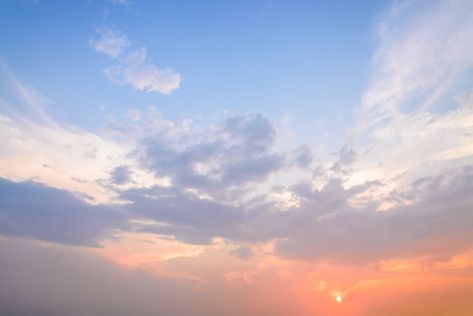 Clouds twilight times | Free Photo #Freepik #freephoto #freebackground #freeblue-background #freelight #freecloud Clouds Background For Editing, Sky Bg, Blue Sky Images, Sky Texture, Sky Photoshop, Sky Textures, Dusk Sky, Photoshop Rendering, Red Background Images