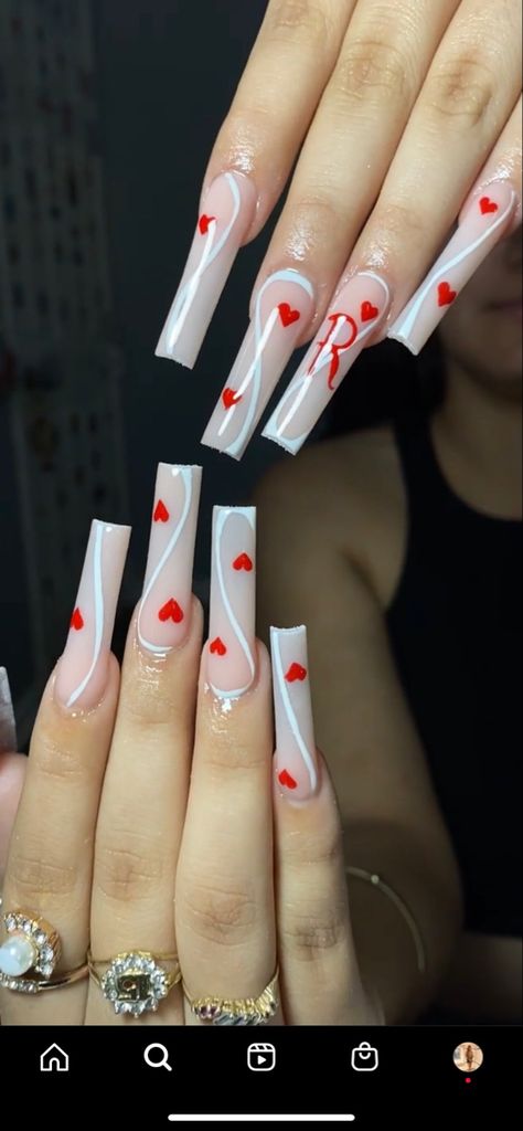 Red and white nails Baddie Nails Valentines, Red And White Nails Long, White And Red Acrylic Nails With Design, Partner Initial Nails, Red Nails And White, Red White Nails Acrylic, Red Nail Set Ideas, Nails Design Red And White, Acrylic Nails Ideas Red And White