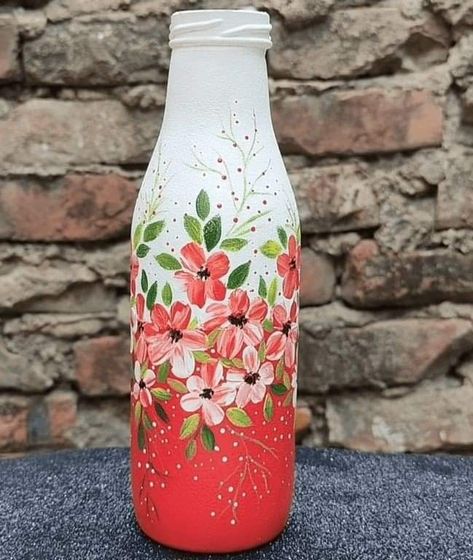 Traditional Bottle Art, Acrylic Painting On Bottles, Flower Bottle Painting, Painting On Jars Glass Bottles, Bottle Painting Flowers, Glass Bottle Painting Ideas Acrylic, Glass Bottles Art Paint, Aesthetic Bottle Painting, Bottle Painting Ideas Acrylics