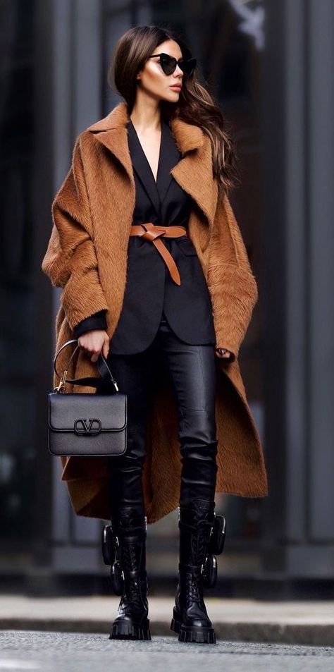 Chique Outfit, Skandinavian Fashion, Looks Street Style, Brown Coat, Looks Chic, 가을 패션, Winter Outfits Women, Looks Style, Mode Inspiration